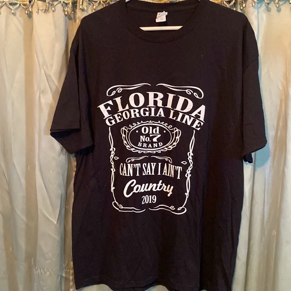 EUC concert shirt 2019 Florida Georgia Line XL - Picture 5 of 5